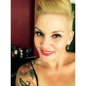 Meet your Posher, Tanya