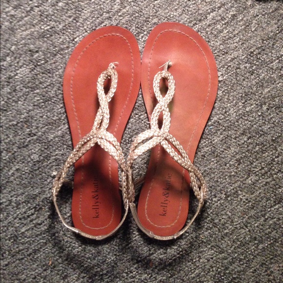 Kelly & Katie Shoes - Olive Metallic sandals size 8 Kelly & Katie