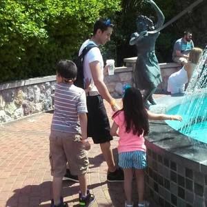 Meet your Posher, Iris