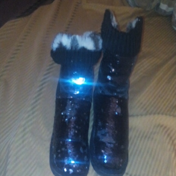 Victoria secrets boots