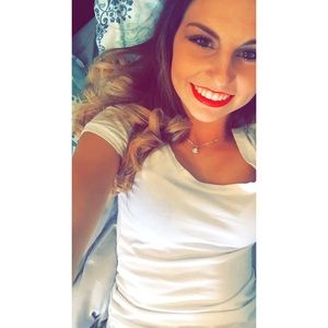 Meet your Posher, Ariana