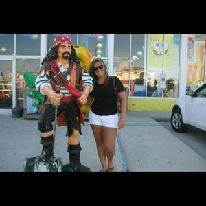 Meet your Posher, Katelyn