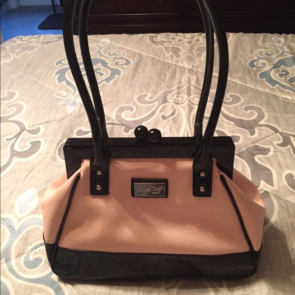 *FINAL PRICE* Carolyn Tucker bag.