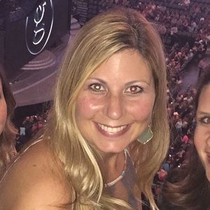 Meet your Posher, Carrie