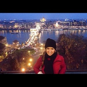 Meet your Posher, Abby