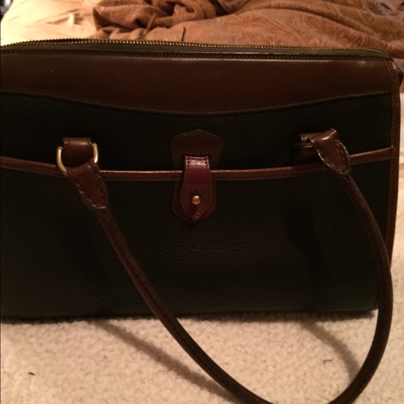 👜Vintage Mint condition Dooney and Bourke 👜 - Picture 3 of 4