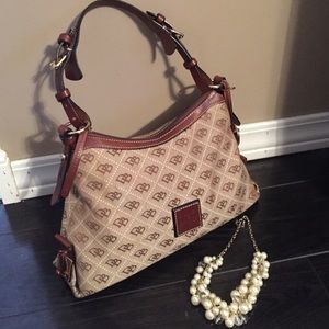 Dooney & Bourke purse
