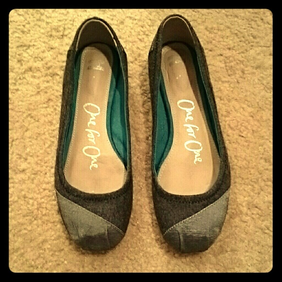 Toms grey ballet flat size 8.5