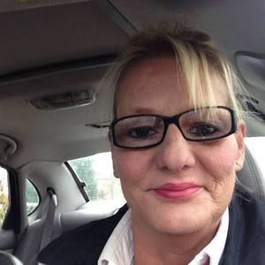 Meet your Posher, Deborah