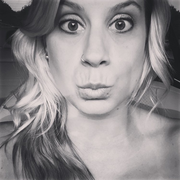 Meet your Posher, Carrie