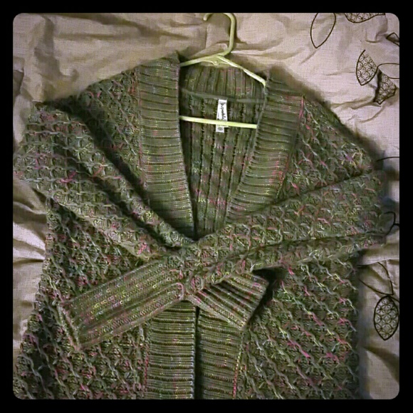 Aeropostale multi-color open sweater!