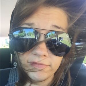 Meet your Posher, Brianna