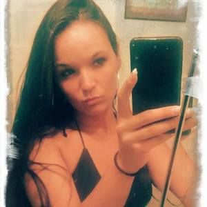 Meet your Posher, Nitosha