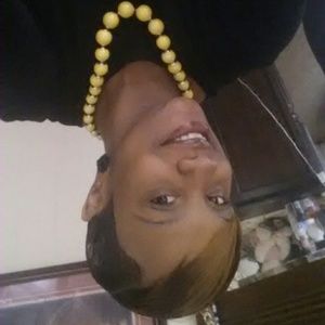 Meet your Posher, Jasmine