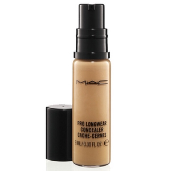 Mac Pro long wear concealer