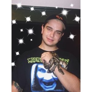 Meet your Posher, Daniel