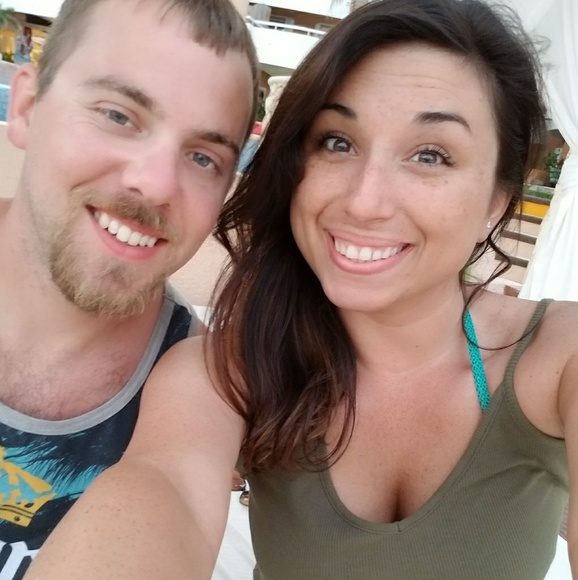 Meet the Posher, Macie - Picture 1 of 1