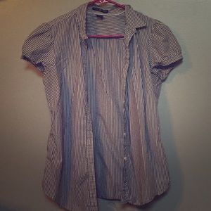 Gap shirt