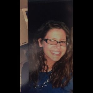 Meet your Posher, Raffaella