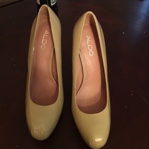 Cream Taupe Aldo Heels
