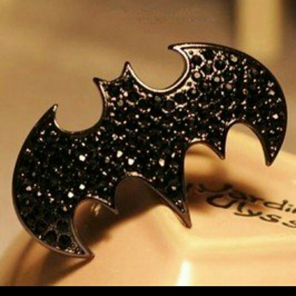 Batman Jewelry - Batman Rhinestone Double Finger Ring