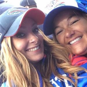 Meet your Posher, Dee