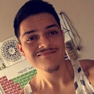 Meet your Posher, Javier