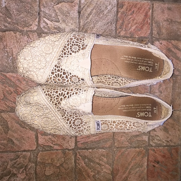Cream crochet Toms 7