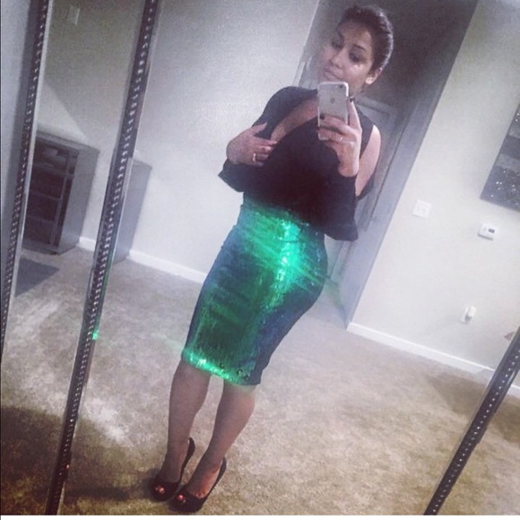 Sequins skirt