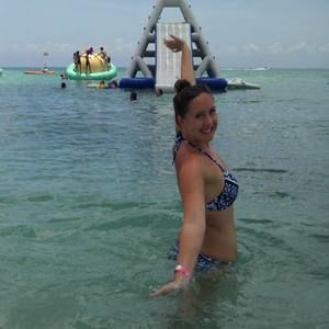 Meet your Posher, Courtney