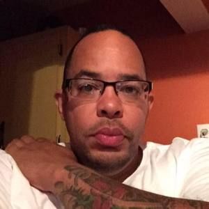 Meet your Posher, Derek