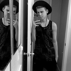 Meet your Posher, William