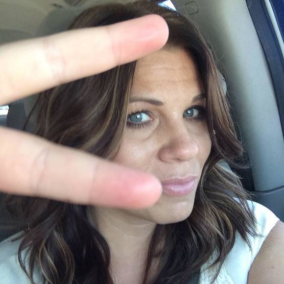 Meet your Posher, Emily - Picture 1 of 1