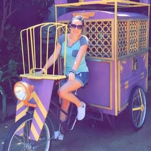 Meet your Posher, Shanee