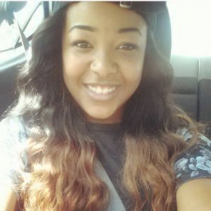 Meet your Posher, Alexis