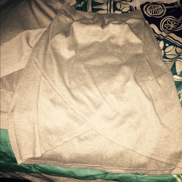 Two piece sweater skirt set - Picture 3 of 3