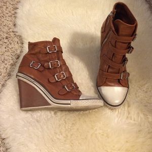 Ash, Brown Leather wedges with buckle and zipper