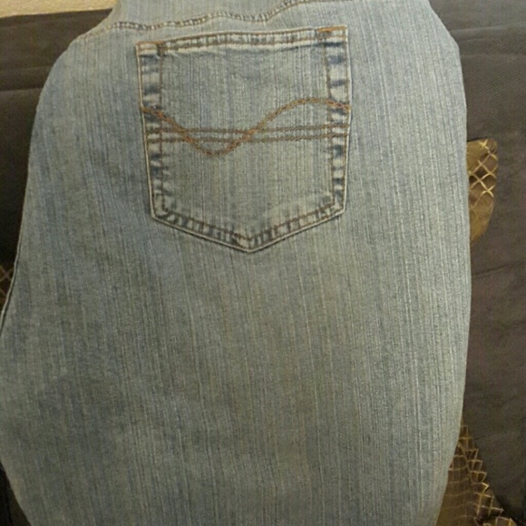 Jeans - Picture 2 of 2