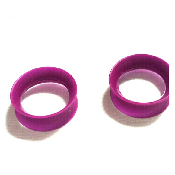 Pair of 3/4th Purple Silicone Tunnels
