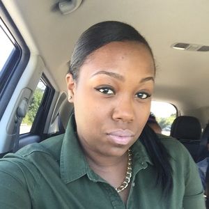 Meet your Posher, Stacey