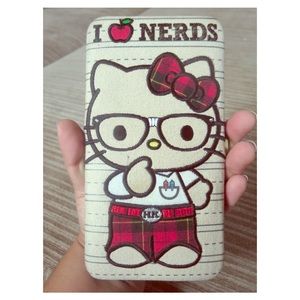 NEW Hello Kitty I 🍎 Nerds Wallet