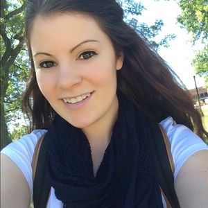 Meet your Posher, Kira