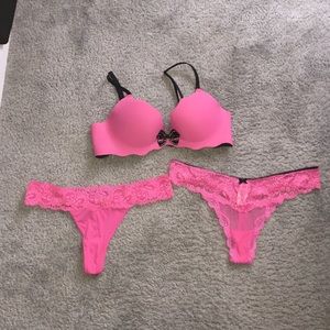 🎀Pink & black VS bundle🎀