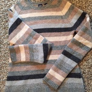 GAP 100% Lambswool Sweater