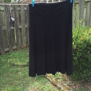 Gap black maternity skirt.