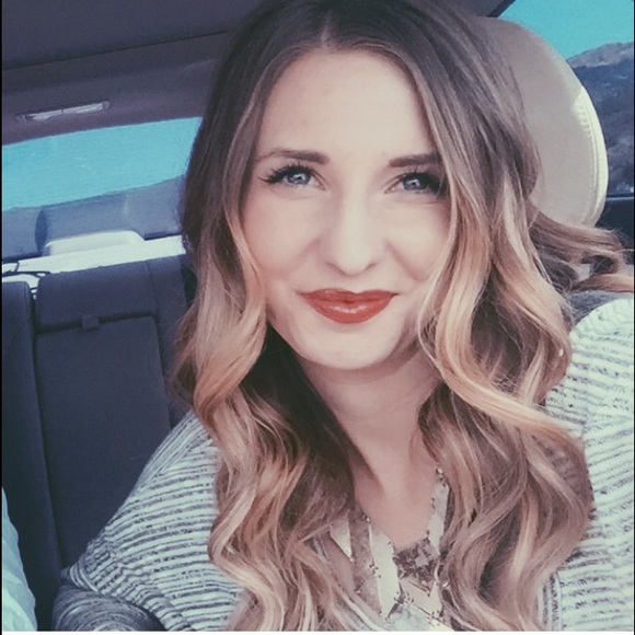 Meet your Posher, Megan - Picture 2 of 2