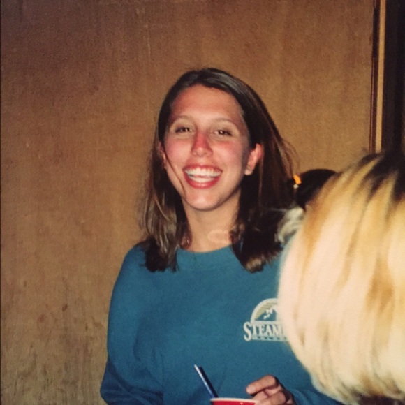 Meet your Posher, Amy - Picture 1 of 1