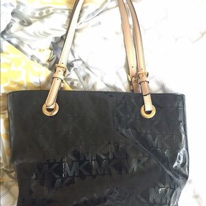 Michael Kors tote