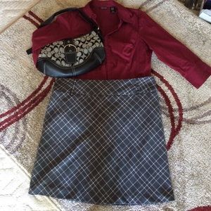 Grey and white plaid skirt