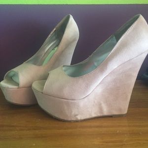 Light Pink Wedges